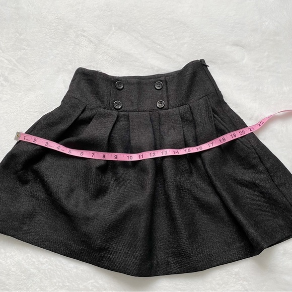 BCBG Pleated Charcoal Mini Skirt - Picture 4 of 11